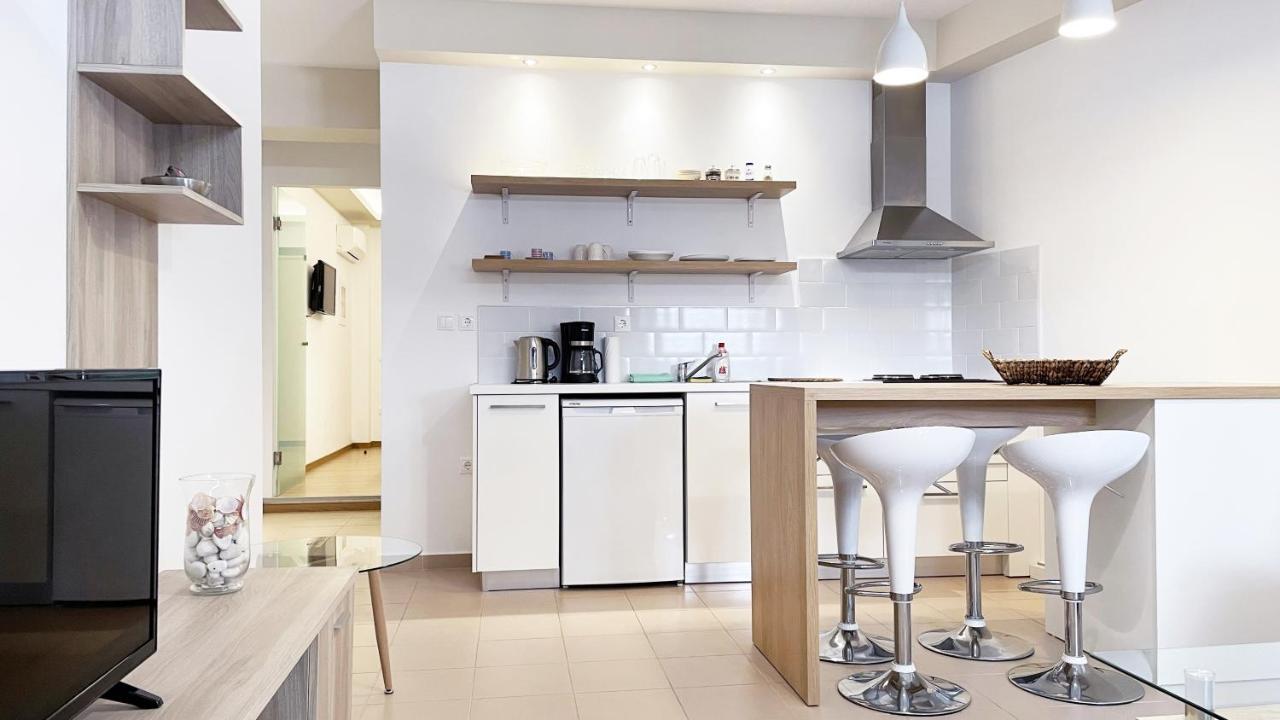 Apus Apartments Lefkada City Екстер'єр фото
